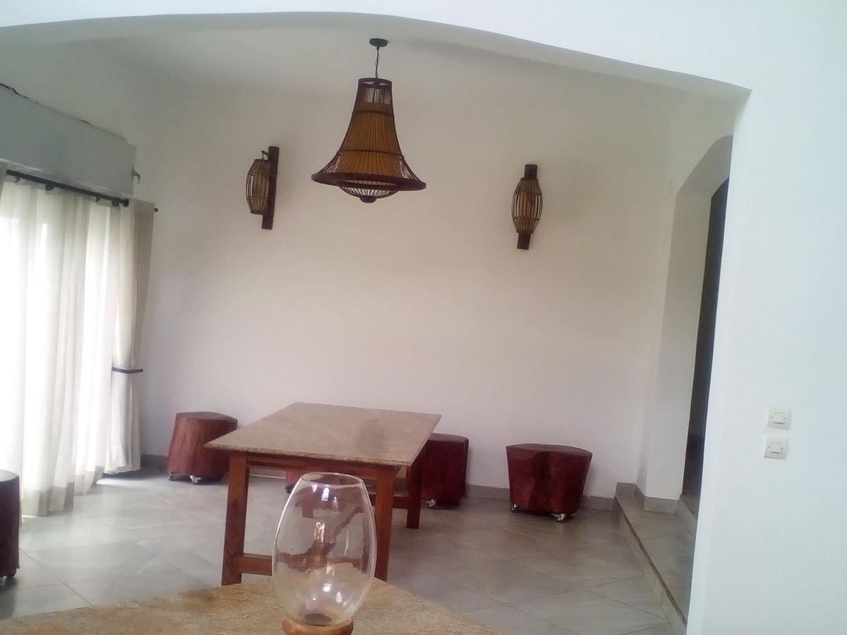 Sahamalaza Acomodação com café da manhã Ivato  Exterior foto